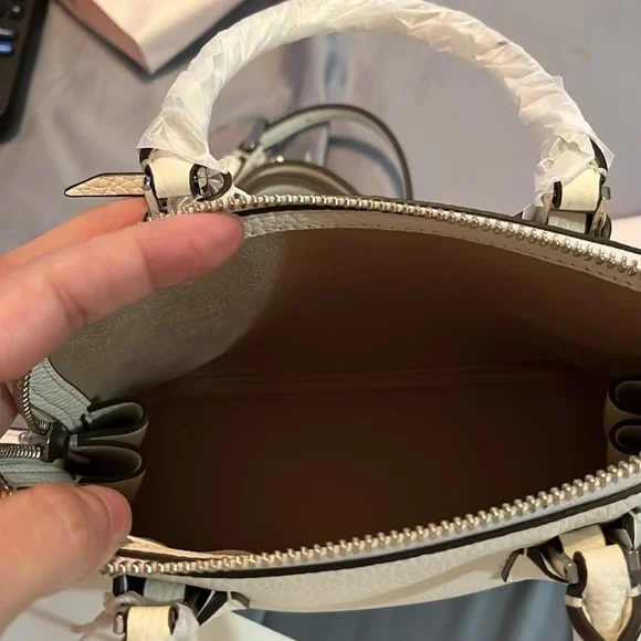 Tory Burch super white small purse - Picture 9 of 10